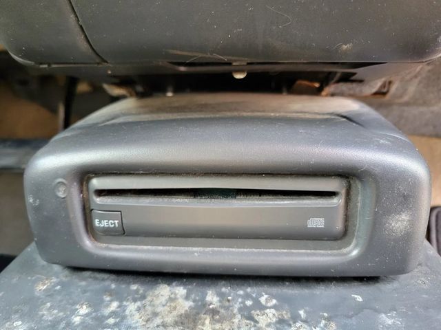 1999 Oldsmobile Silhouette Premiere Edition Extended Minivan - 23021467 - 16