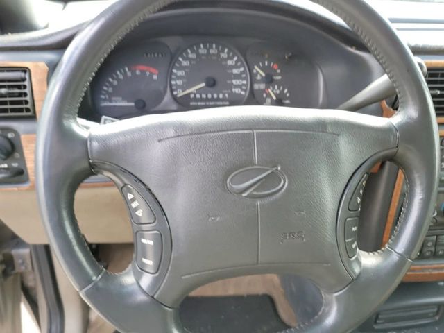1999 Oldsmobile Silhouette Premiere Edition Extended Minivan - 23021467 - 18