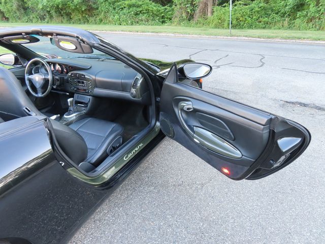 1999 Porsche 911 Carrera 2dr Carrera 4 Cabriolet 6-Speed Manual - 23042133 - 22