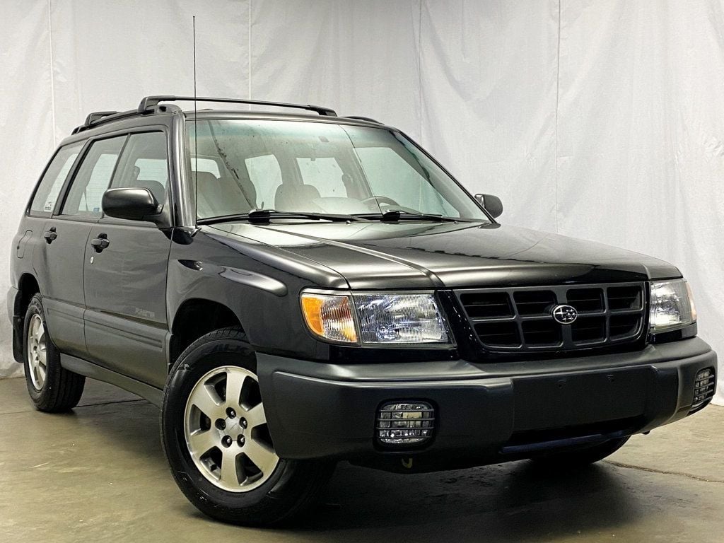 1999 Subaru Forester L photo 8