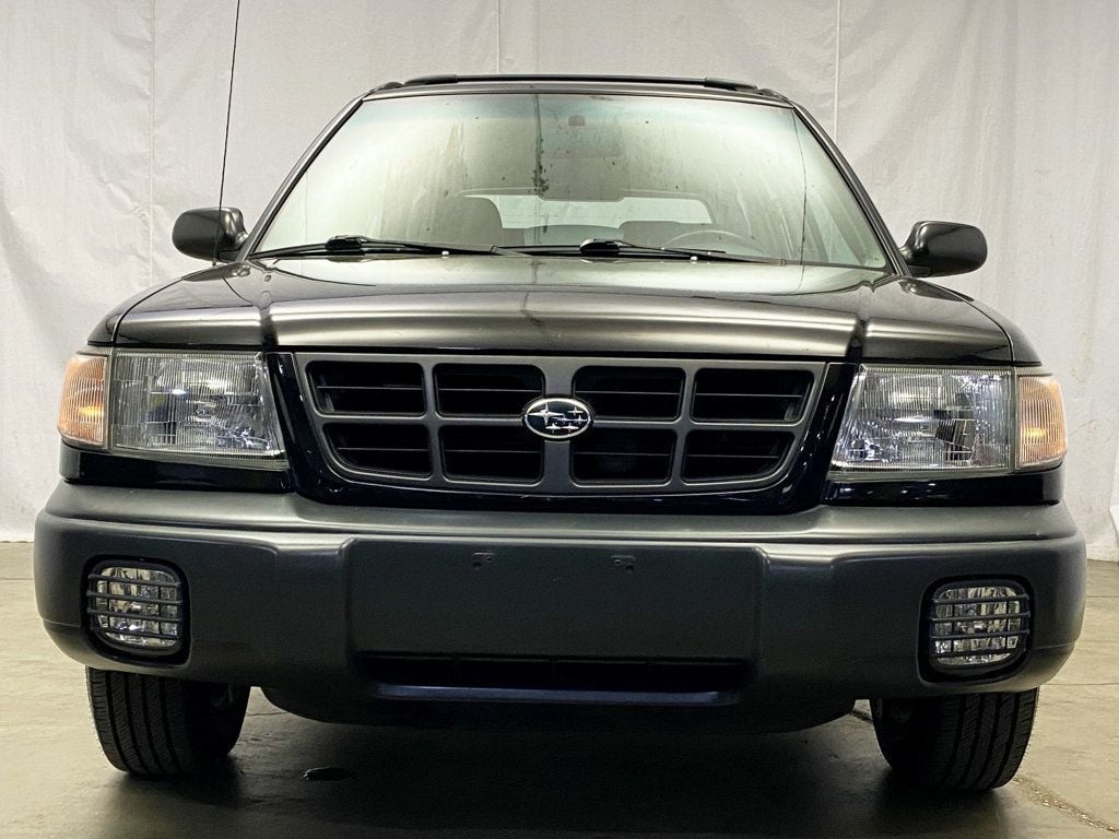 1999 Subaru Forester L photo 9