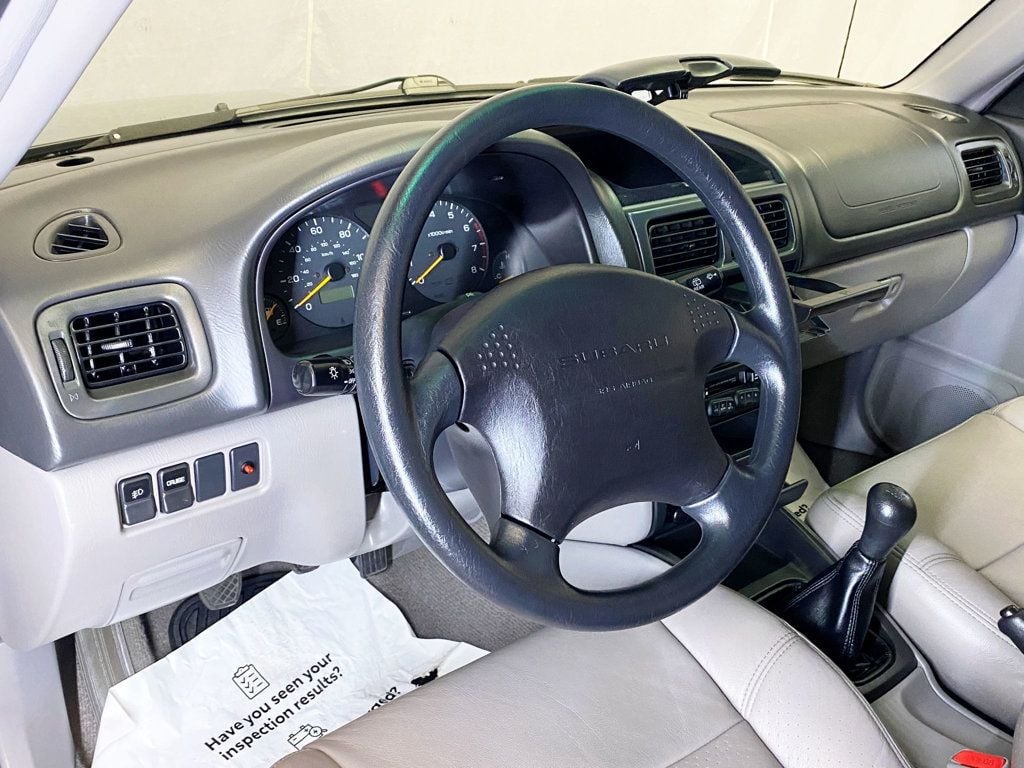 1999 Subaru Forester L photo 16