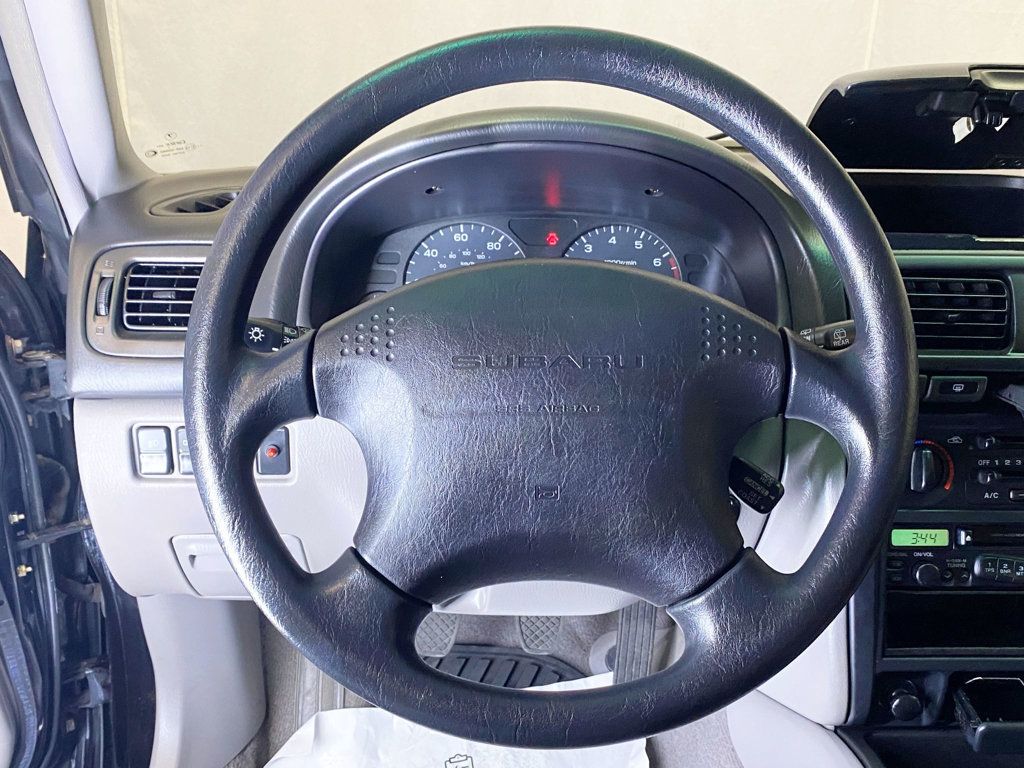 1999 Subaru Forester L photo 18