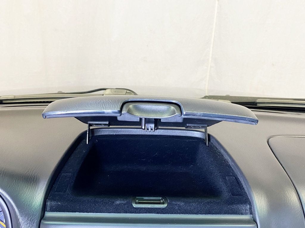 1999 Subaru Forester L photo 22