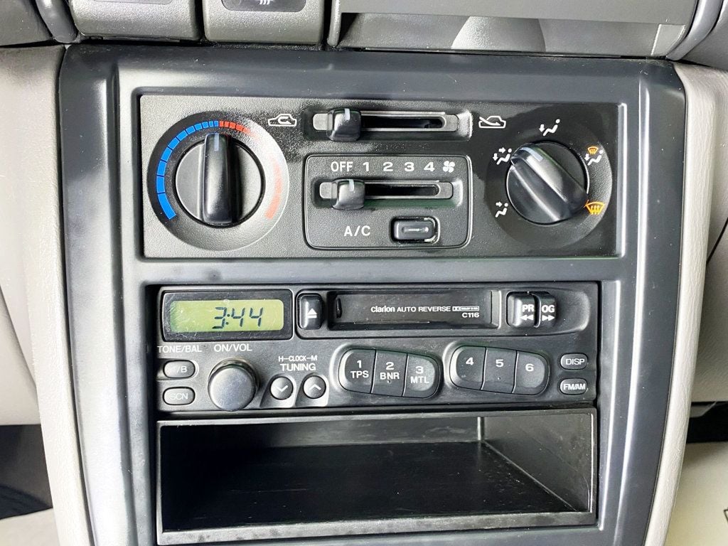 1999 Subaru Forester L photo 24