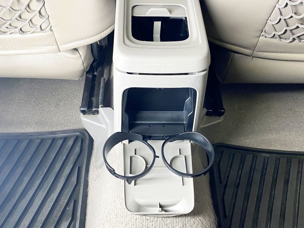 1999 Subaru Forester L photo 44