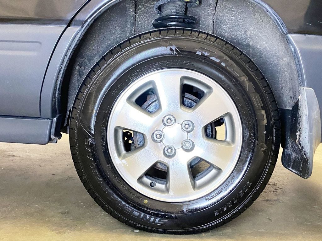 1999 Subaru Forester L photo 53