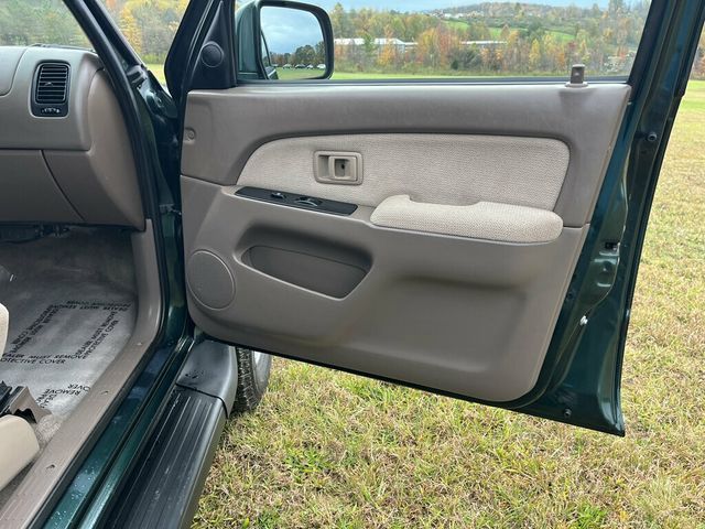 1999 Toyota 4Runner 1-Owner, Rust Free, Well Cared for  - 23091315 - 45