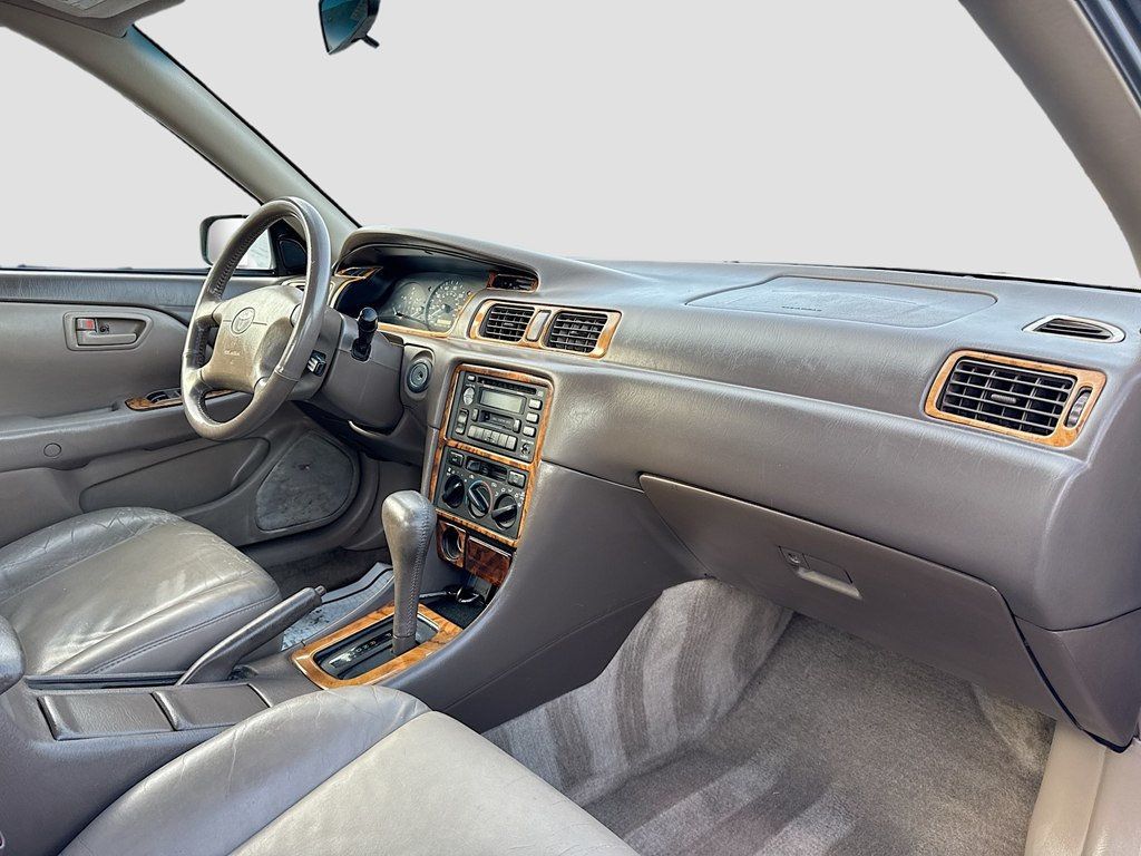 1999 Toyota Camry 4dr Sedan CE Automatic - 22972786 - 18