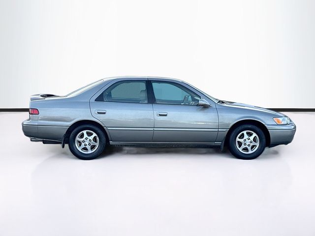 1999 Toyota Camry 4dr Sedan CE Automatic - 22972786 - 3