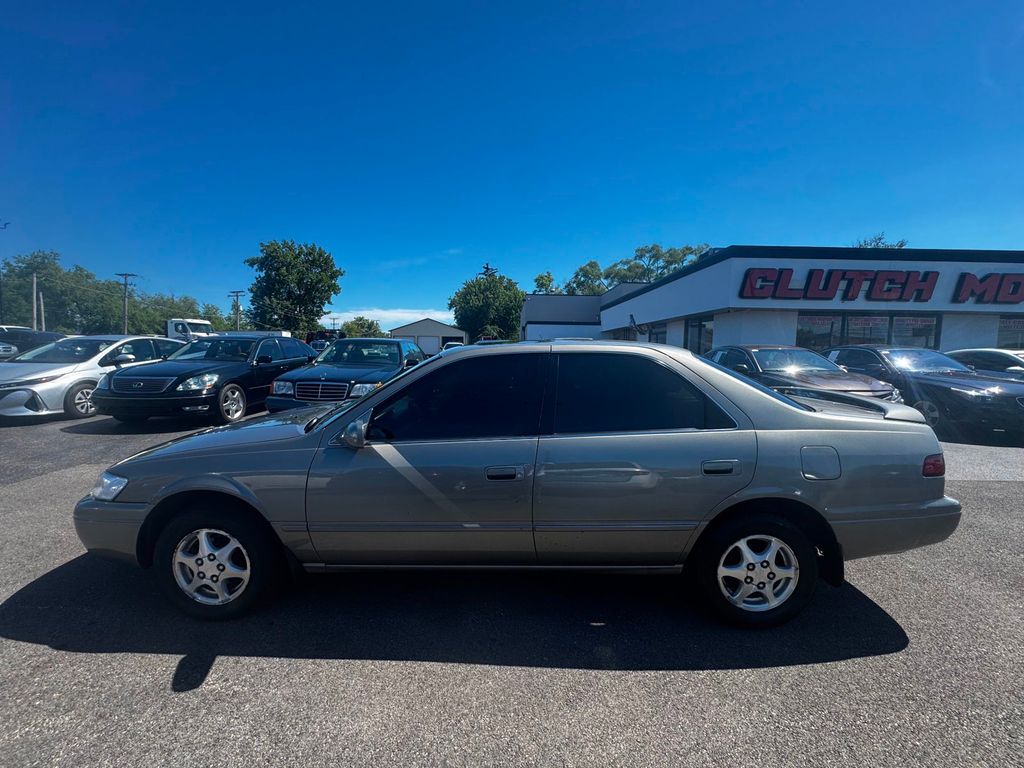 1999 Toyota Camry 4dr Sedan CE Automatic - 23046292 - 7