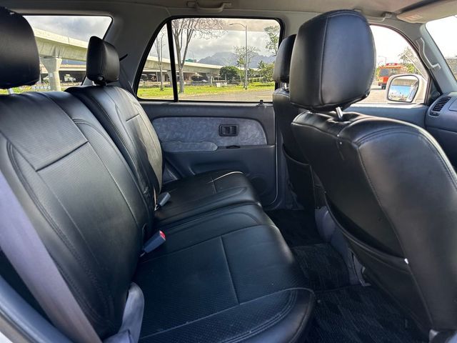 1999 Toyota Hilux Surf - 22985410 - 12