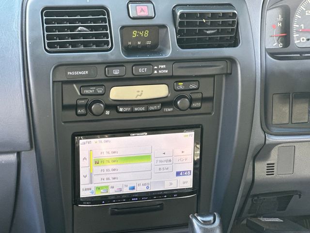 1999 Toyota Hilux Surf - 22985410 - 14