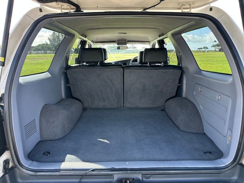 1999 Toyota Hilux Surf - 22985410 - 17