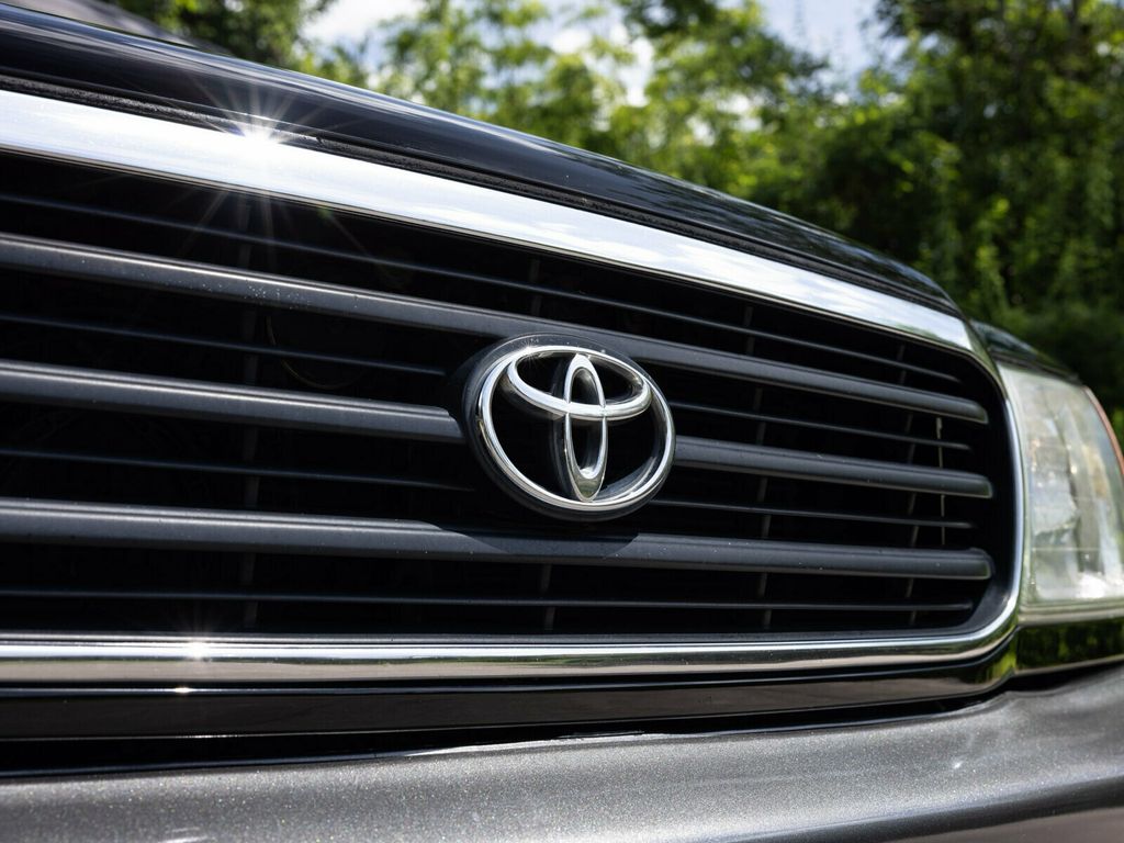 1999 Toyota Land Cruiser 1-Owner in Nashville Since New!! Factory Rear Differential Lock - 22873123 - 19