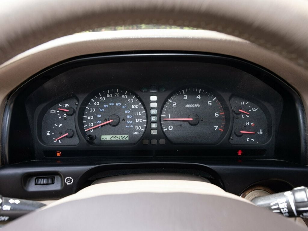 1999 Toyota Land Cruiser 1-Owner in Nashville Since New!! Factory Rear Differential Lock - 22873123 - 28