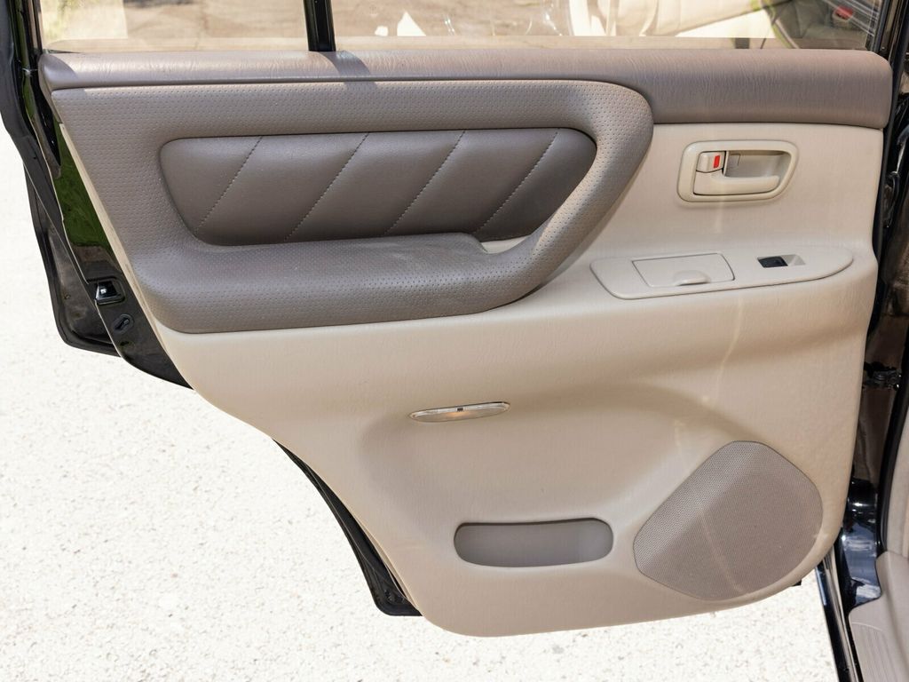 1999 Toyota Land Cruiser 1-Owner in Nashville Since New!! Factory Rear Differential Lock - 22873123 - 40