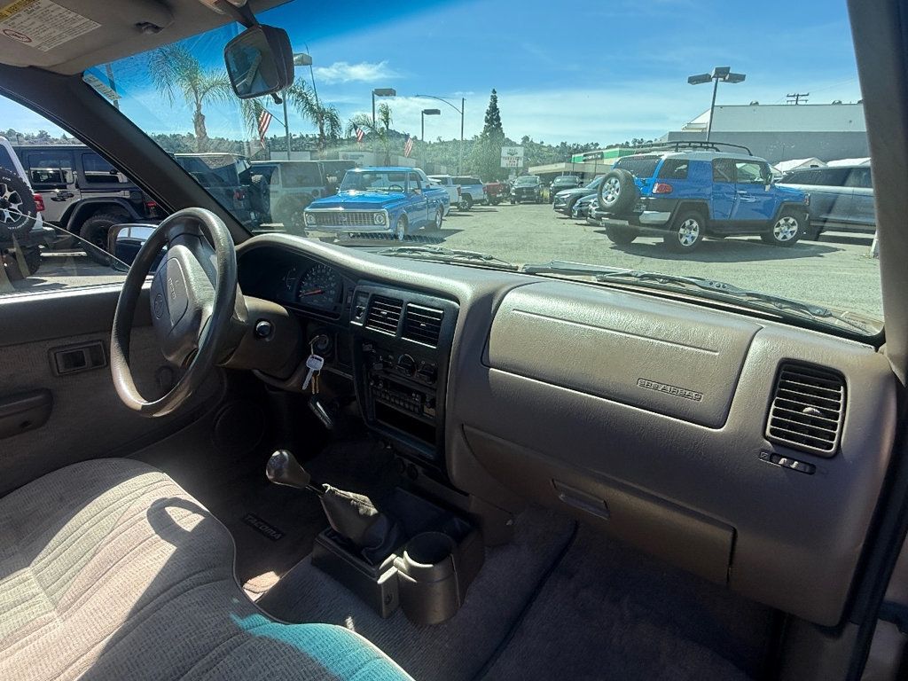 1999 Toyota Tacoma Reg Cab Manual - 22998618 - 12