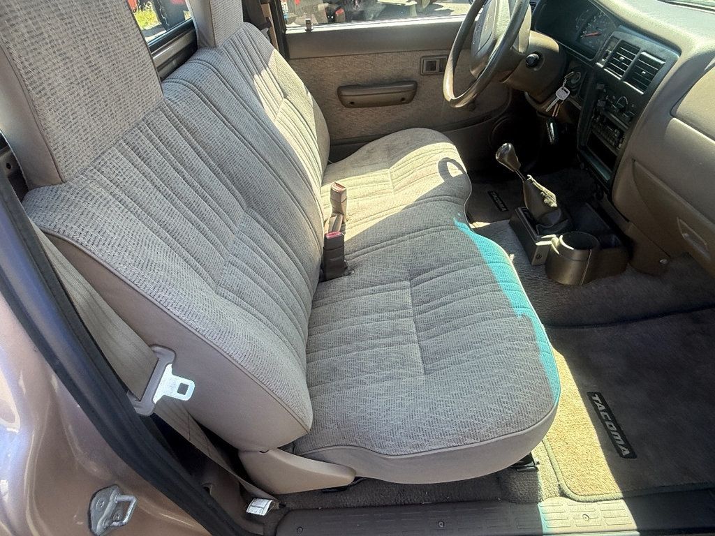 1999 Toyota Tacoma Reg Cab Manual - 22998618 - 17