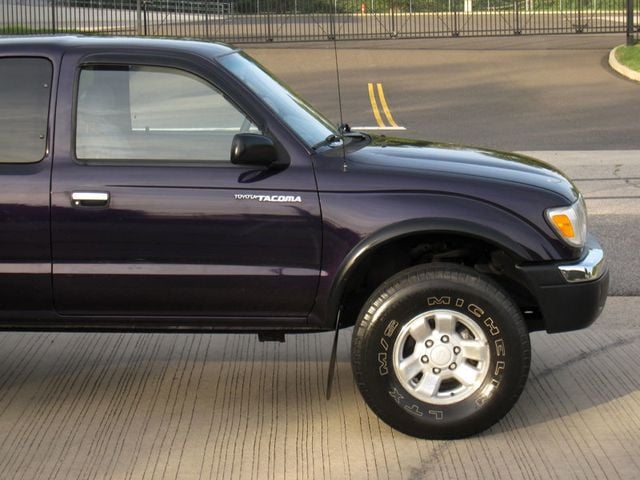 1999 Toyota Tacoma XtraCab Manual 4WD - 23079345 - 9