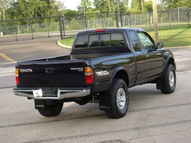 1999 Toyota Tacoma XtraCab Manual 4WD - 23079345 - 12