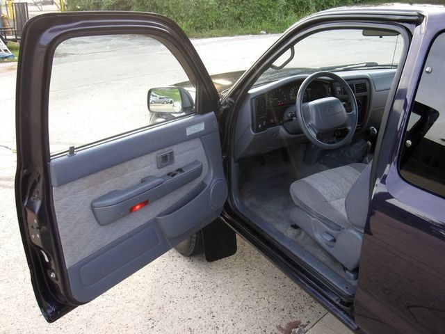 1999 Toyota Tacoma XtraCab Manual 4WD - 23079345 - 16