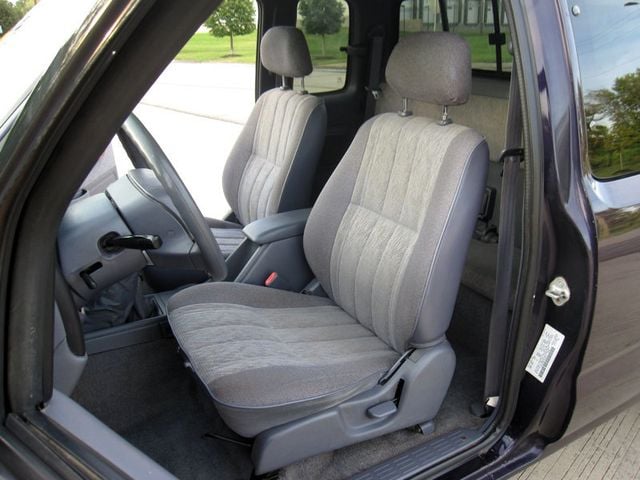 1999 Toyota Tacoma XtraCab Manual 4WD - 23079345 - 18