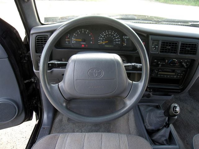 1999 Toyota Tacoma XtraCab Manual 4WD - 23079345 - 20