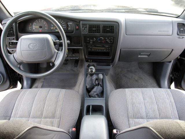 1999 Toyota Tacoma XtraCab Manual 4WD - 23079345 - 21