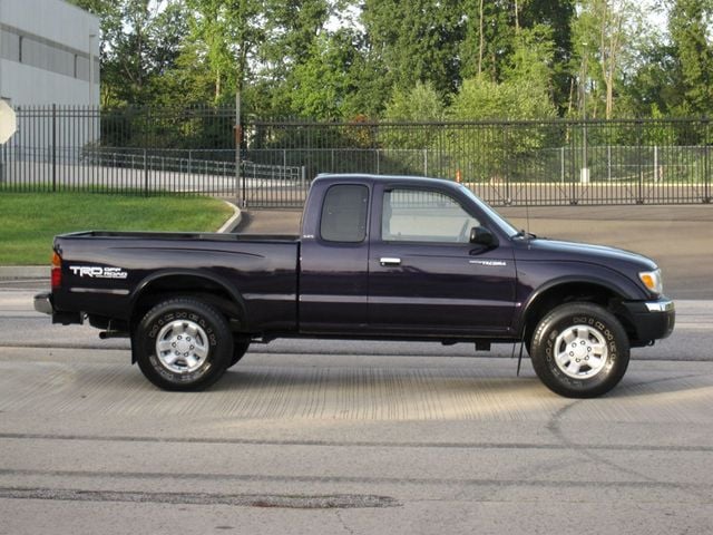 1999 Toyota Tacoma XtraCab Manual 4WD - 23079345 - 8