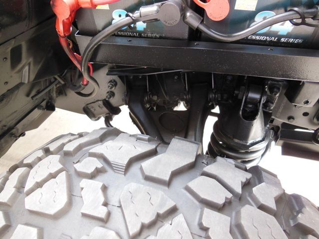 2000 AM General Hummer 4-Passenger Wgn Enclosed - 11094446 - 22