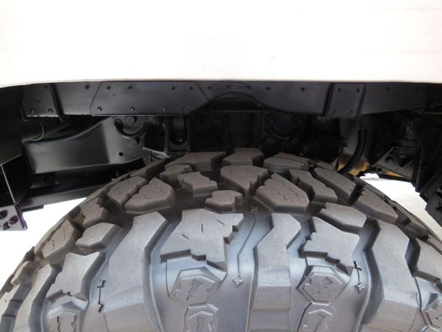 2000 AM General Hummer 4-Passenger Wgn Enclosed - 11094446 - 29