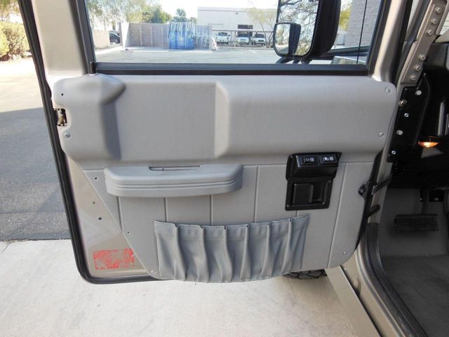 2000 AM General Hummer 4-Passenger Wgn Enclosed - 11094446 - 39