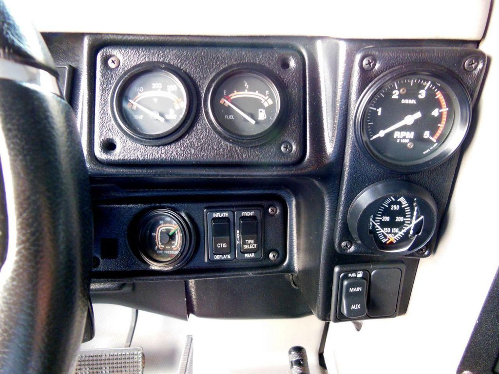 2000 AM General Hummer 4-Passenger Wgn Enclosed - 11094446 - 46