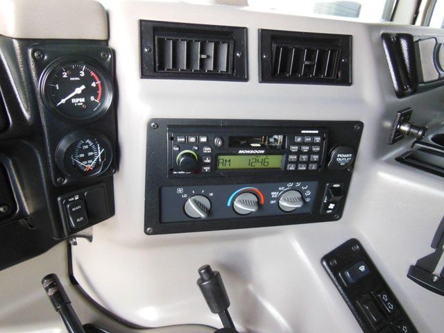 2000 AM General Hummer 4-Passenger Wgn Enclosed - 11094446 - 47