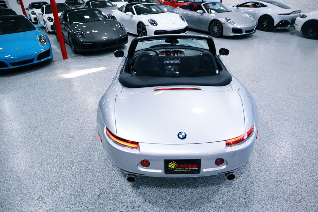 2000 Used BMW Z8 ROADSTER Vintage/Modern BMW Z8 Roadster 2000 Used BMW Z8 ROADSTER Vintage/Modern BMW Z8 Roadster