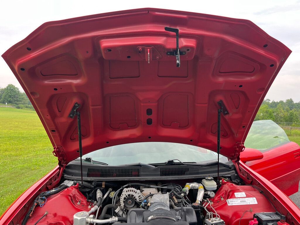 2000 Chevrolet Camaro 2dr Coupe - 23047933 - 40