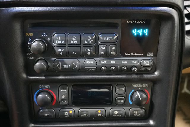 2000 Chevrolet Corvette 2dr Convertible - 22984866 - 16