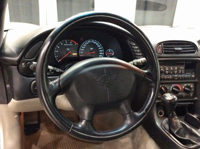 2000 Chevrolet Corvette Convertible photo 13