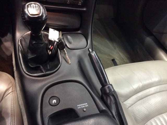 2000 Chevrolet Corvette Convertible photo 16
