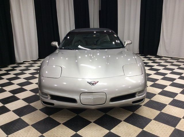 2000 Chevrolet Corvette Convertible photo 2