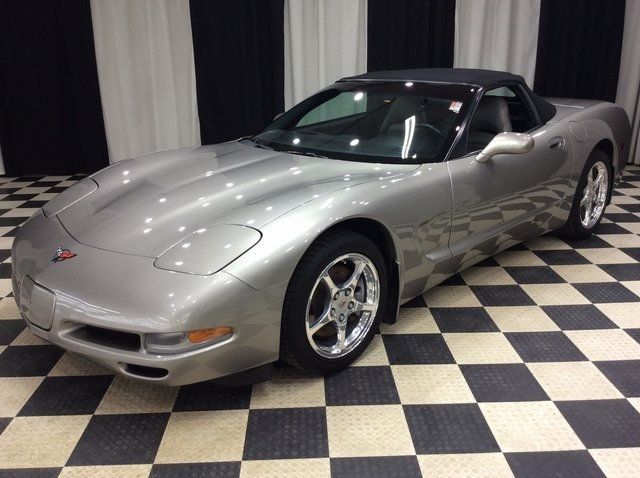 2000 Chevrolet Corvette Convertible photo 3