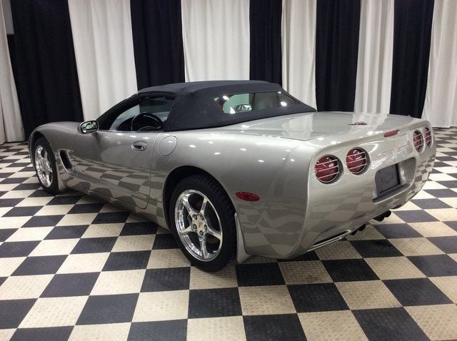 2000 Chevrolet Corvette Convertible photo 4