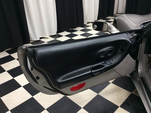 2000 Chevrolet Corvette 2dr Convertible - 22956833 - 9