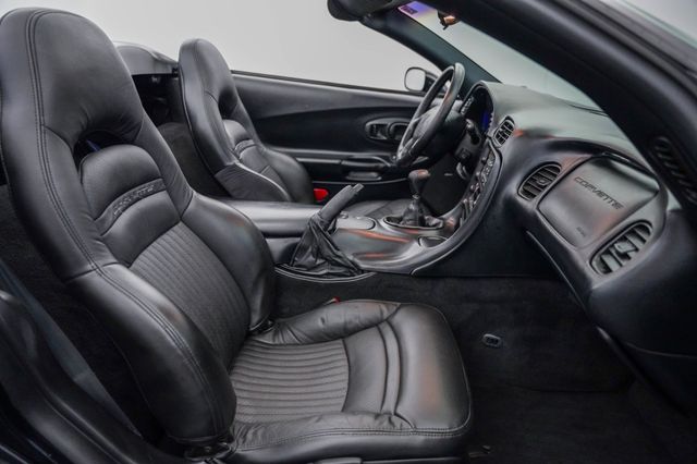 2000 Chevrolet Corvette 2dr Convertible - 23067080 - 19