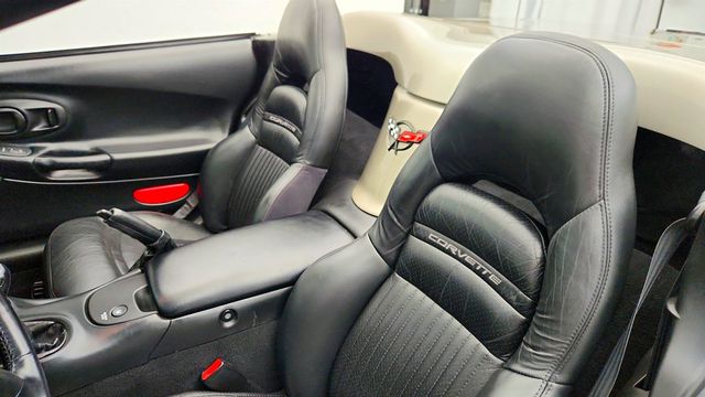 2000 Chevrolet Corvette 2dr Convertible - 23008107 - 19