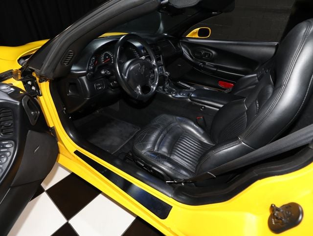 2000 Chevrolet Corvette 2dr Coupe - 23040849 - 2