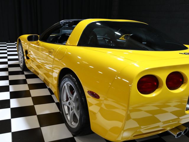 2000 Chevrolet Corvette 2dr Coupe - 23040849 - 32