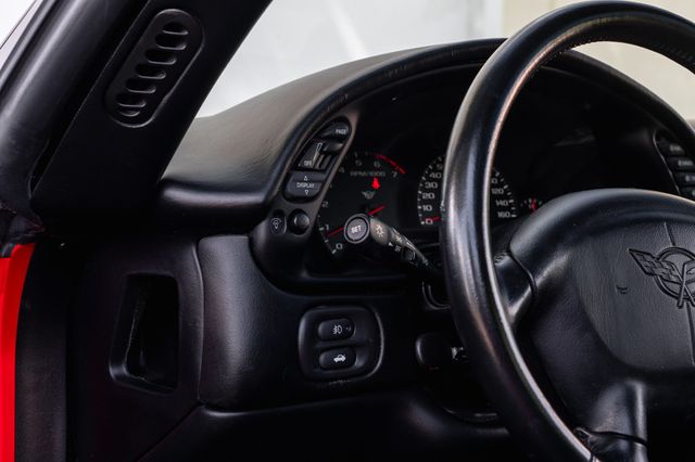 2000 Chevrolet Corvette 2dr Coupe - 22918119 - 18