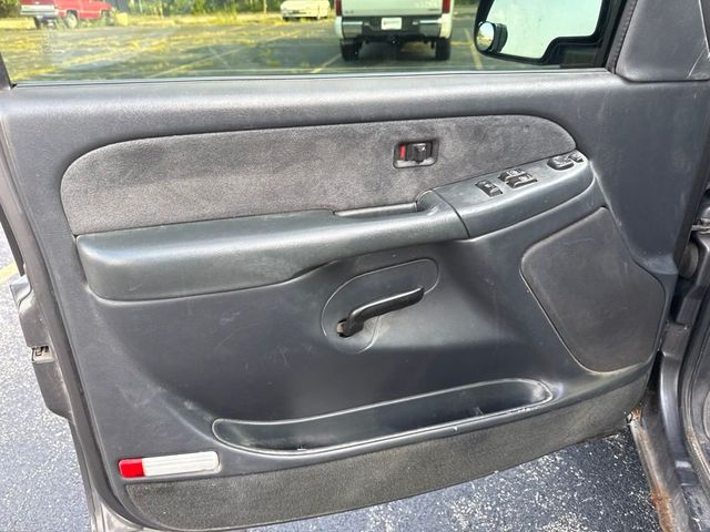 2000 Chevrolet Silverado 1500 Reg Cab 133.0" WB LS - 23055486 - 8